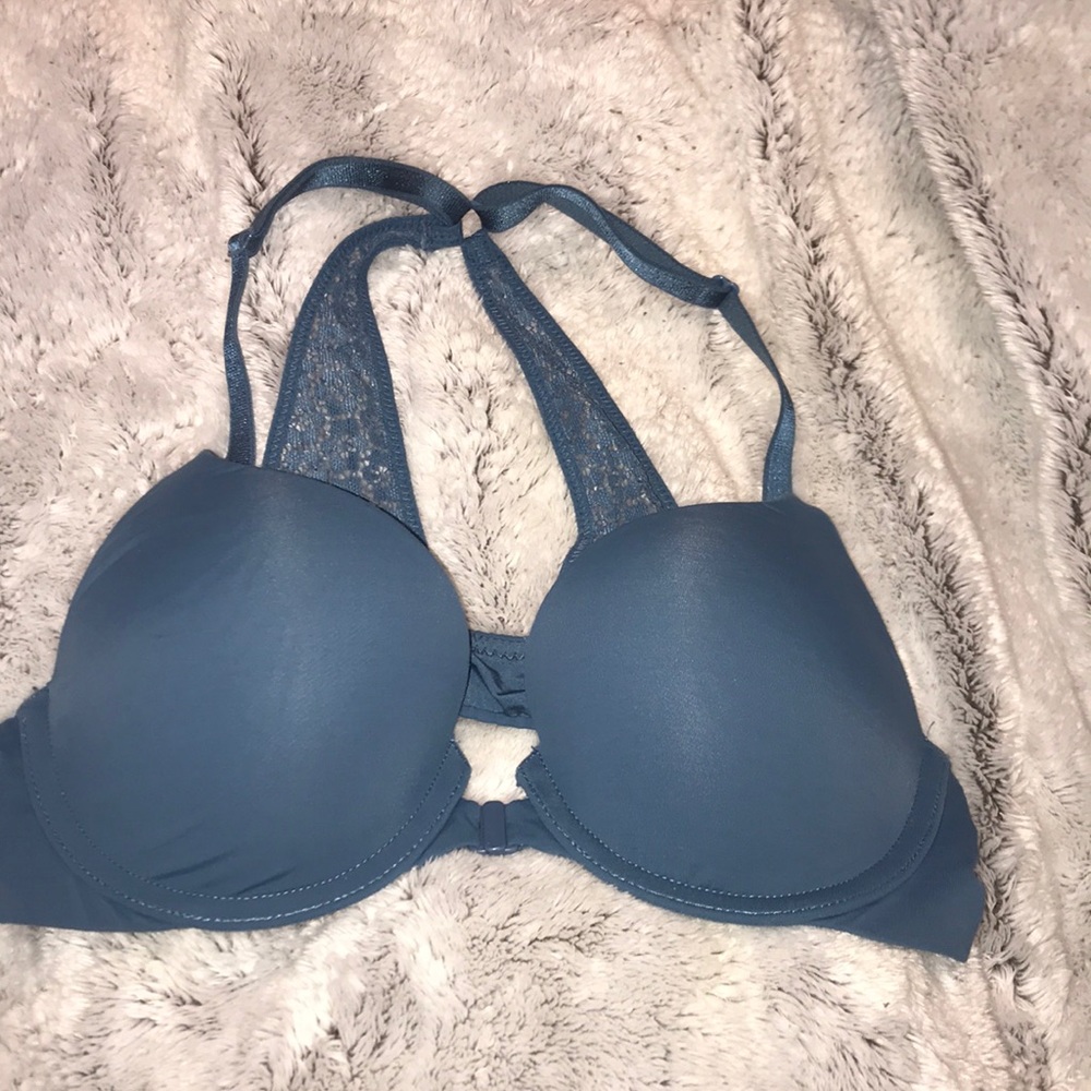 Victoria’s Secret push-up bra 32B